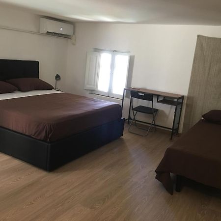 קטאניה Bohemian Apartment Terrace Downtown מראה חיצוני תמונה