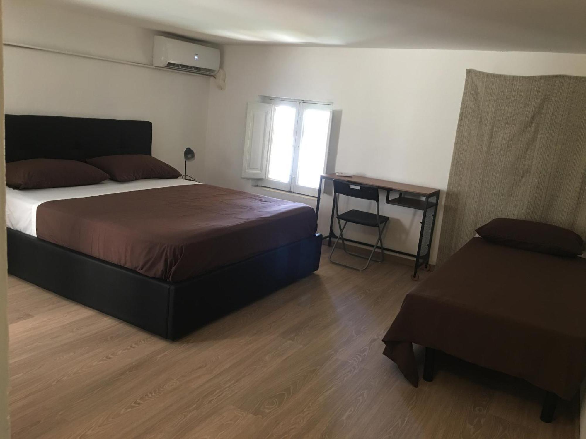 קטאניה Bohemian Apartment Terrace Downtown מראה חיצוני תמונה